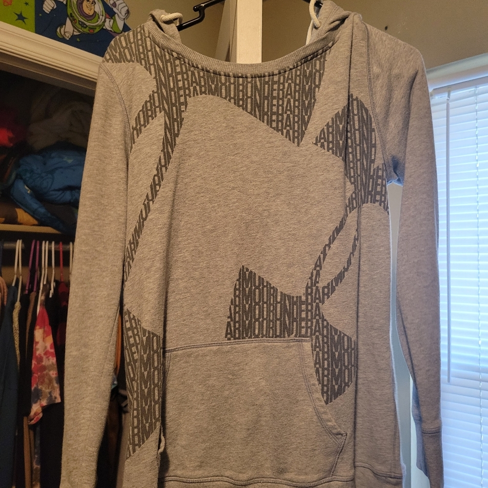 Under Armour Pullover Hoodie